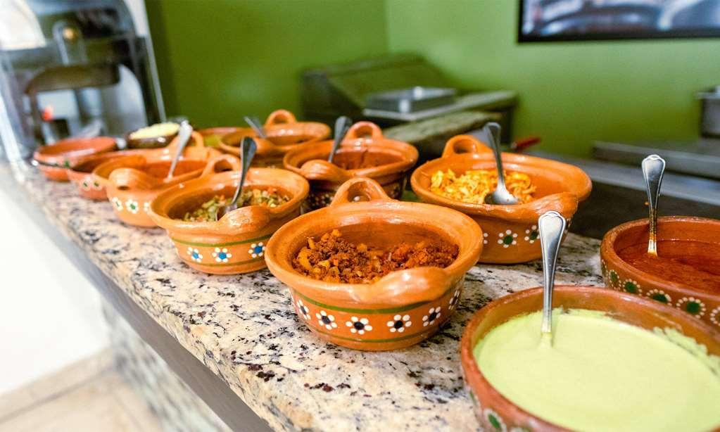 Hotel La Quinta By Wyndham Poza Rica Restaurant photo